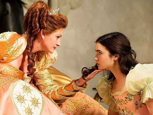 Blancanieves (Mirror, Mirror) Blancanieves (Mirror, Mirror)