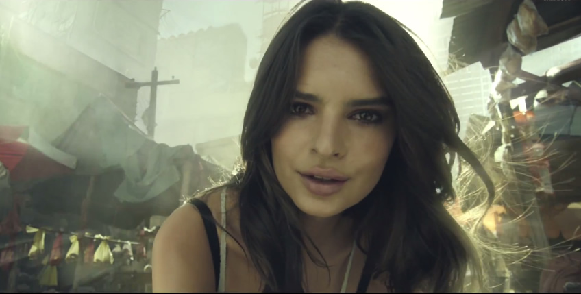 Emily Ratajkowski en Call of Duty: Advanced Warfare Emily Ratajkowski en Call of Duty: Advanced Warfare